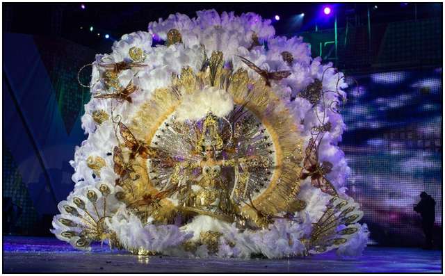 Carnival-in-Rio-de-Janeiro-2