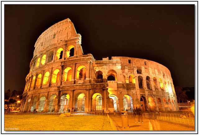 Colosseum-in-Rome-10