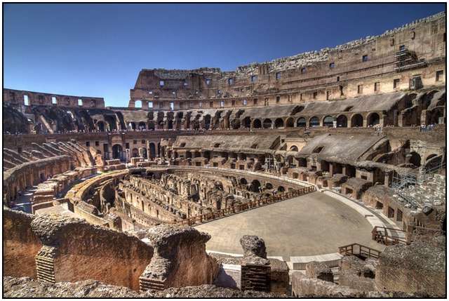 Colosseum-in-Rome-8