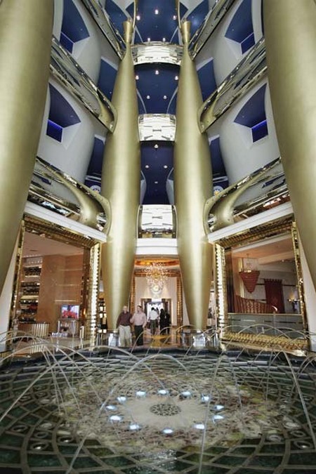 Burj-Al-Arab-Hotel-Dubai-10