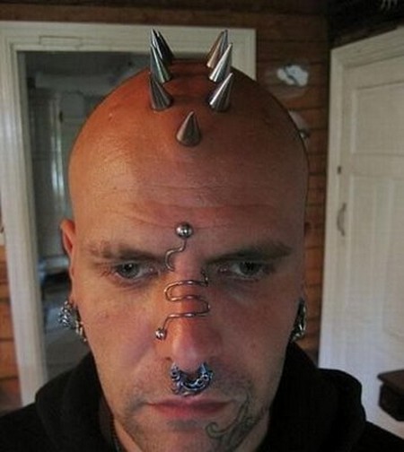 Extreme-Body-Piercings-9