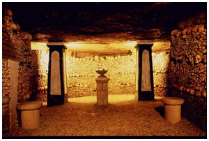 Paris-catacombs
