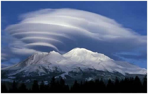 Lenticular-Clouds