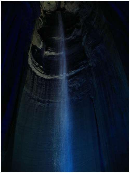 Underground-Waterfall-Ruby-Falls-5