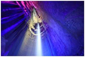 Underground-Waterfall-Ruby-Falls