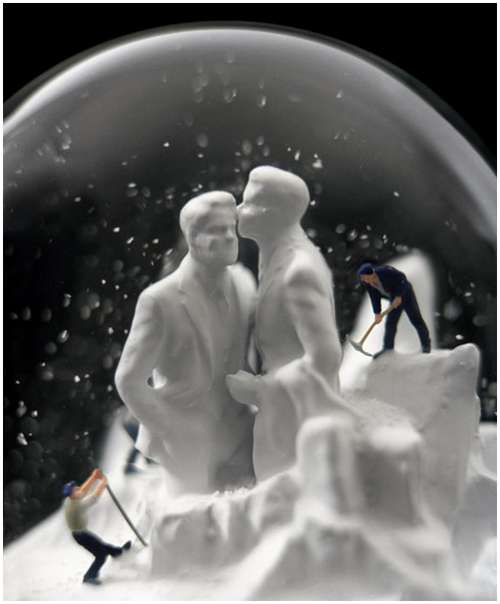 Wonderful-snow-globes-16