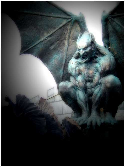 Amazing-Photos-of-Gargoyles-and-Grotesques-4