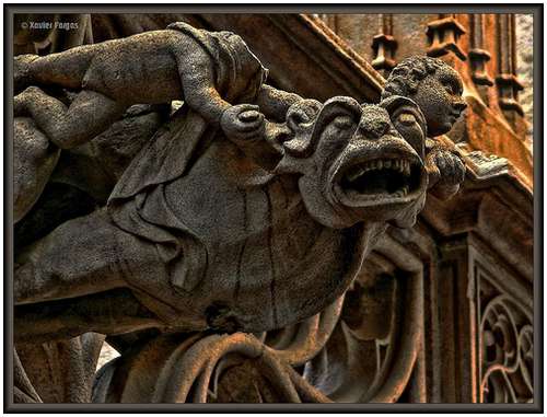 Amazing-Photos-of-Gargoyles-and-Grotesques-7