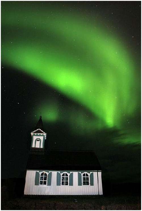 Icelandic-Aurora-Photography-19