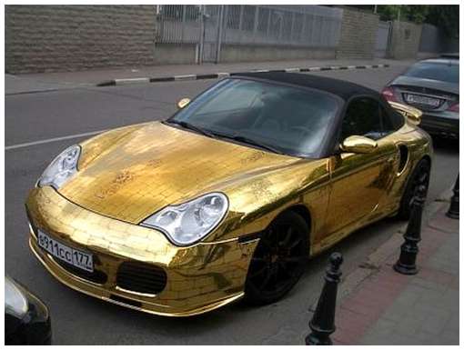 Golden-cars-on-Moscow-Streets-14