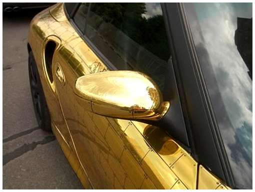 Golden-cars-on-Moscow-Streets-15