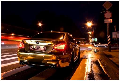 Golden-cars-on-Moscow-Streets-16