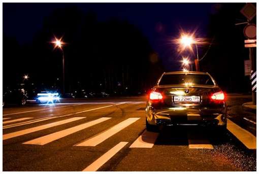 Golden-cars-on-Moscow-Streets-2