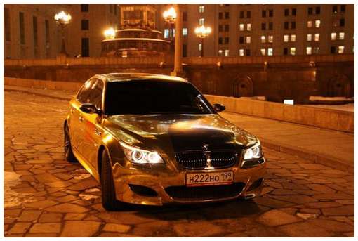 Golden-cars-on-Moscow-Streets-6