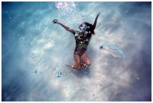 Under-Water-Photographs-by-James-Cooper-3