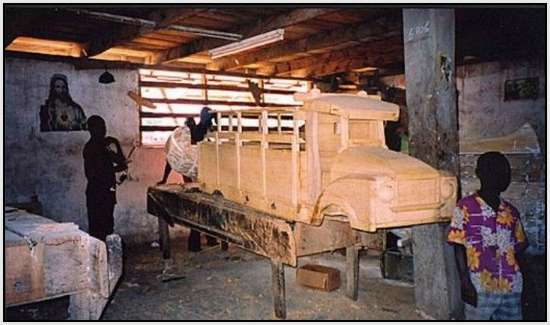 Coffins-by-Republic-of-Ghana-16
