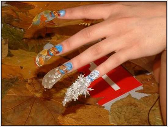 Creative-Finger-Nail-Art-11