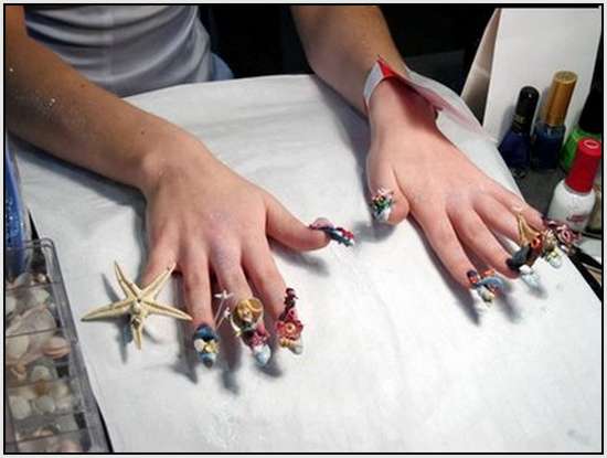 Creative-Finger-Nail-Art-8