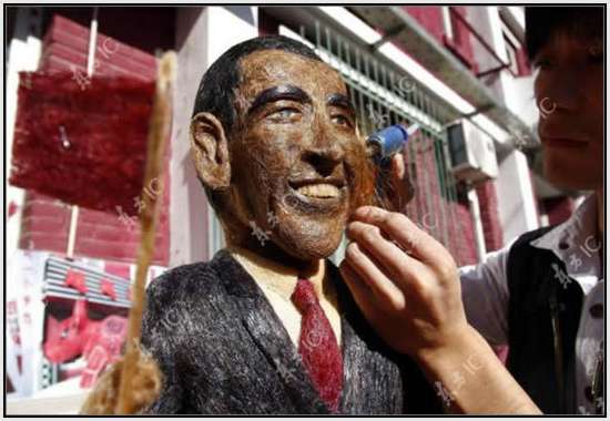 Hair-Made-Sculpture-of-Barack-Obama-9