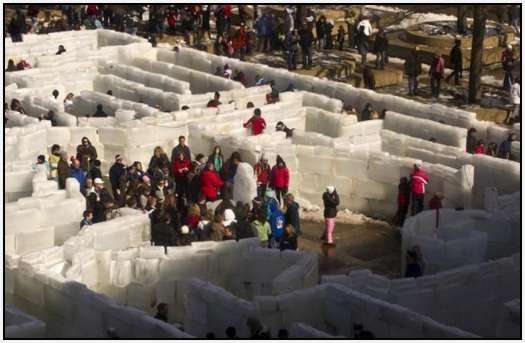 Largest-Ice-Labyrinth-17