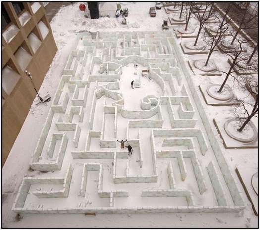 Largest-Ice-Labyrinth-20