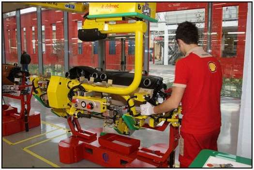 Ferrari-Production-Factory-in-Maranello-19