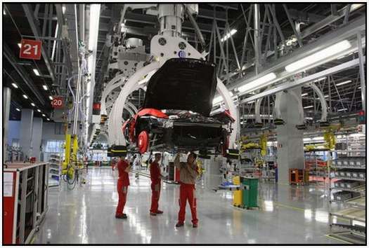 Ferrari-Production-Factory-in-Maranello-27