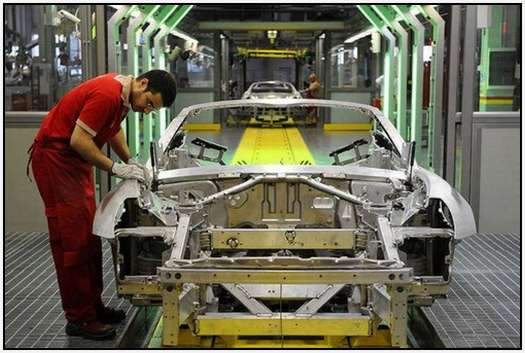 Ferrari-Production-Factory-in-Maranello-4