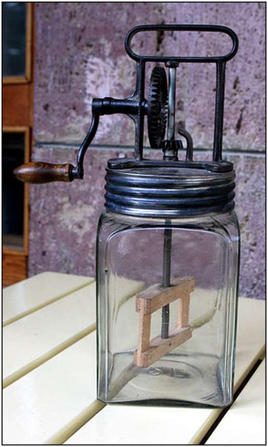 Antique-Hand-Powered-Blender-6