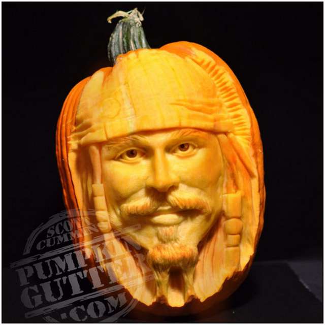 Sculptures-Made-by-Carving-Pumpkins-10