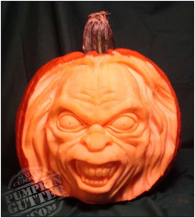 Sculptures-Made-by-Carving-Pumpkins-11