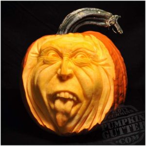 Sculptures Made by Carving Pumpkins – Moolf